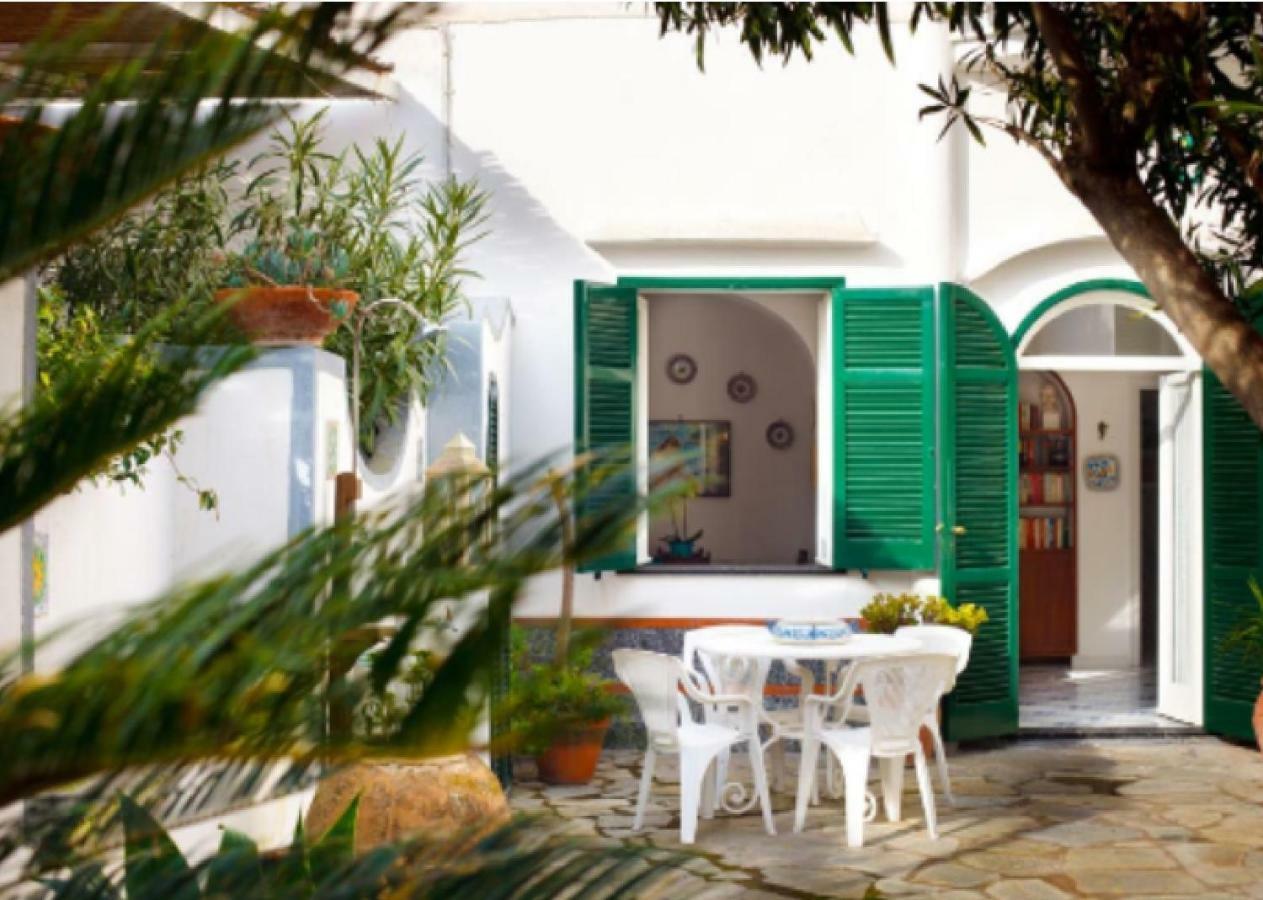 Villa Le Terrazze Di 卡普里 外观 照片